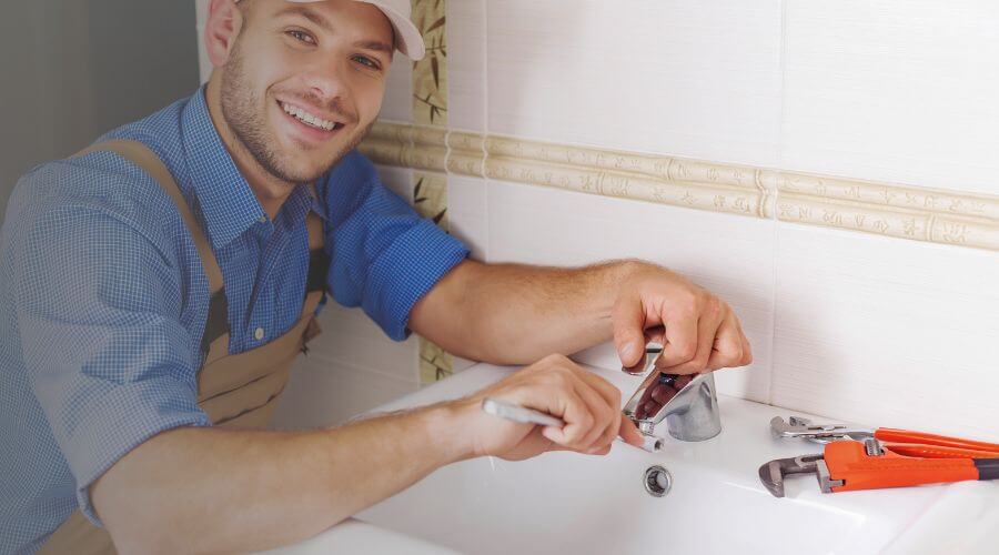 Faucet installation and upgrades in Doddridge, AR